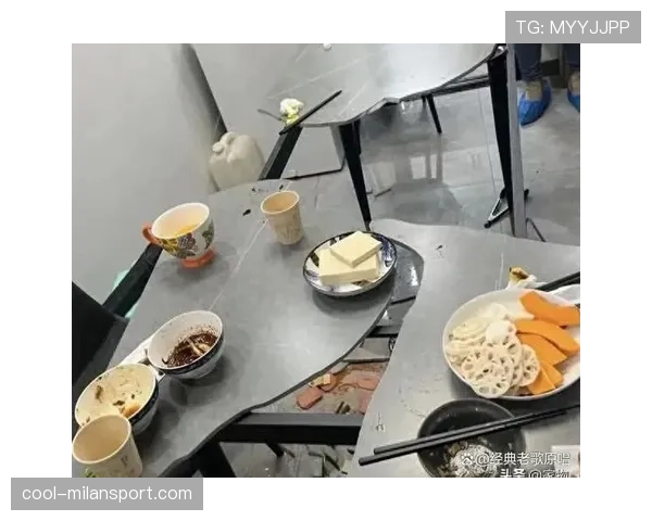庞伟又晒生活照，那餐桌的价格能让你怀疑人生